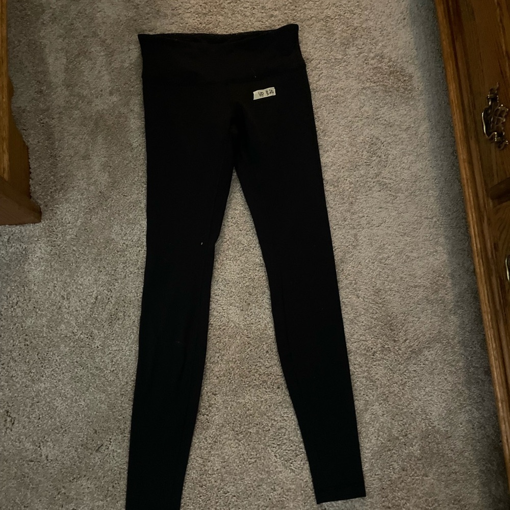 Lululemon Athletica Black Leggings Sleek and Versatile